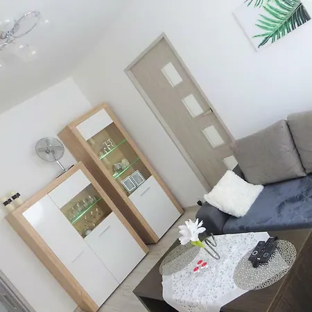 Apartament Sosnowa Apartment *